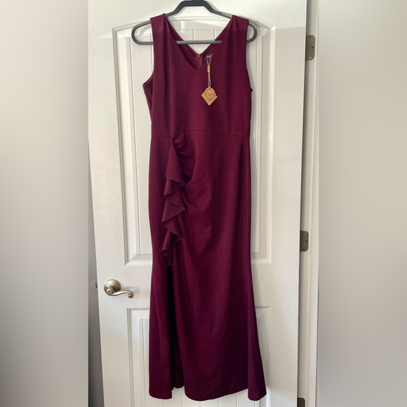 Fortric V-Neck Long Dress with Ruffle Detail and Split, XL, New with Tags Maroon - Picture 1 of 4